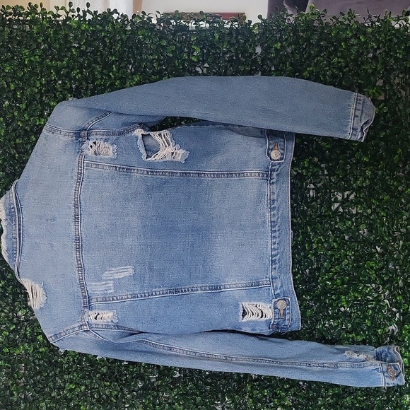 Vintage Blue Jean Jacket Classic Trucker Style - Picture 5 of 5